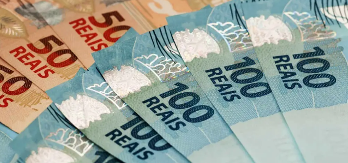 O Imposto Seletivo (IS) e o Impacto no Comércio Exterior: O Que Esperar com a Reforma Tributária
